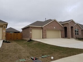 2612 Bowen St in Leander, TX - Building Photo - Building Photo