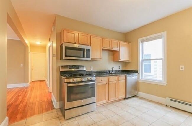 28 Melbourne St in Boston, MA - Building Photo - Building Photo