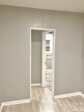 1590 Eberly Rd in Flint, MI - Building Photo - Building Photo