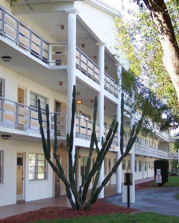 property at 911 Washington Ave SW