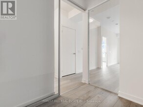 110 Broadway Ave in Toronto, ON - Building Photo - Building Photo