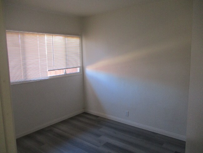 238 N Gold Canyon St-Unit -A in Ridgecrest, CA - Building Photo - Building Photo