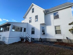 804 Beech St in Manchester, NH - Building Photo - Building Photo