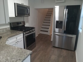 905 W Lombard St in Baltimore, MD - Building Photo