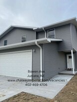 600 N Bowen Ave in Juniata, NE - Building Photo