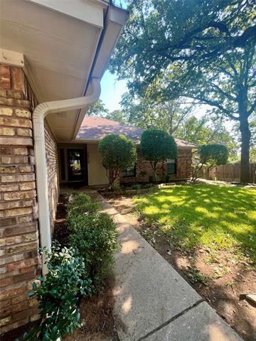 3915 Wentworth Dr in Arlington, TX - Building Photo - Building Photo