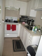 4710 SE 6th Ave in Cape Coral, FL - Foto de edificio - Building Photo