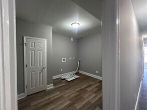 399 N Calhoun St in Baltimore, MD - Building Photo - Building Photo