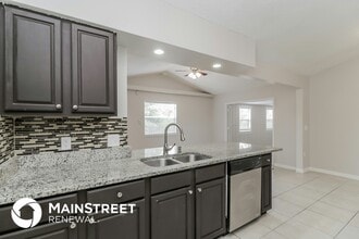 2881 Boyd Ct, Unit 01-1839 in Deltona, FL - Foto de edificio - Building Photo