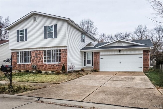 1369 Nykiel Ct in Ballwin, MO - Foto de edificio - Building Photo