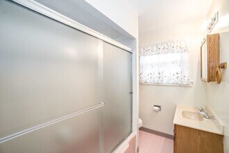 1537 Court St in Alameda, CA - Building Photo - Building Photo