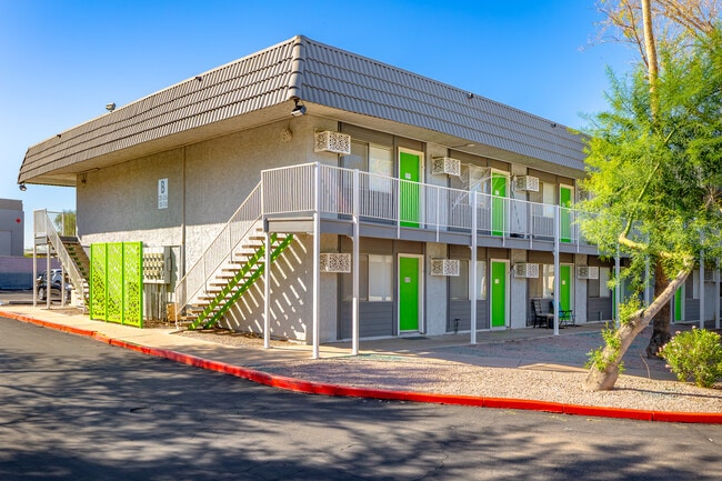 Studio 710 Apartments