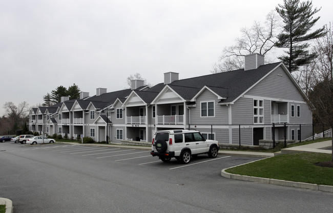 Ledgewood Commons in North Dartmouth, MA - Foto de edificio - Building Photo