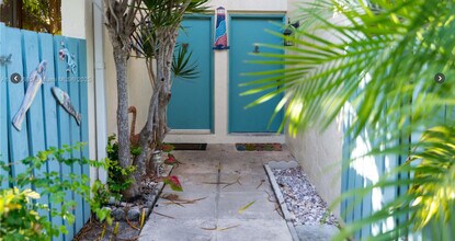 87200 Overseas Hwy, Unit E4 in Islamorada, FL - Building Photo - Building Photo
