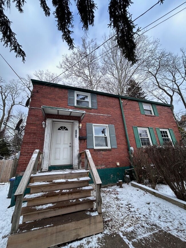 property at 1148 Newhampshire Dr