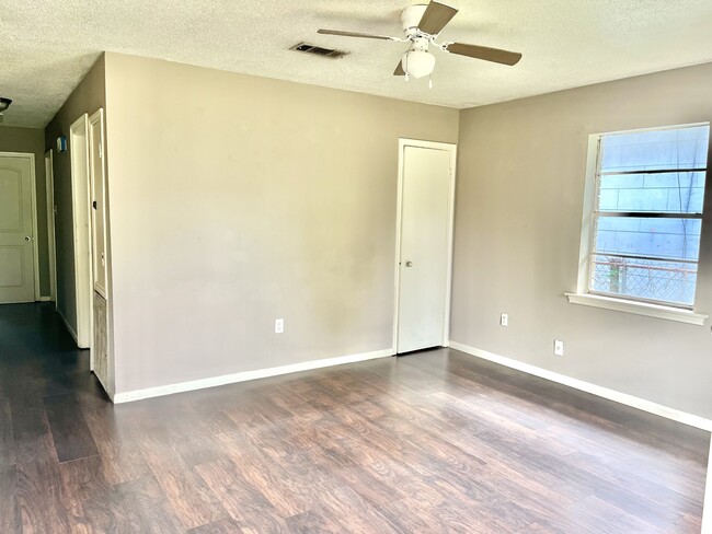 4725 Stearns St in Baton Rouge, LA - Building Photo - Building Photo