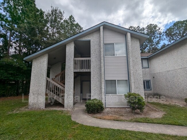 property at 910 Brett Dr