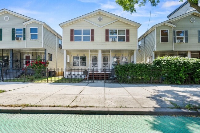 466 Pacific Ave