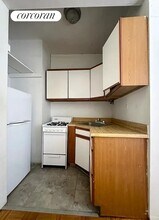 1577 York Ave in New York, NY - Building Photo - Building Photo