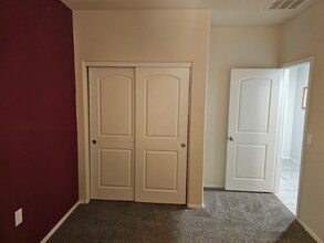 35444 W San Alvarez Ave in Maricopa, AZ - Foto de edificio - Building Photo