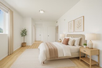 13941 Sherman Way in Los Angeles, CA - Building Photo - Building Photo