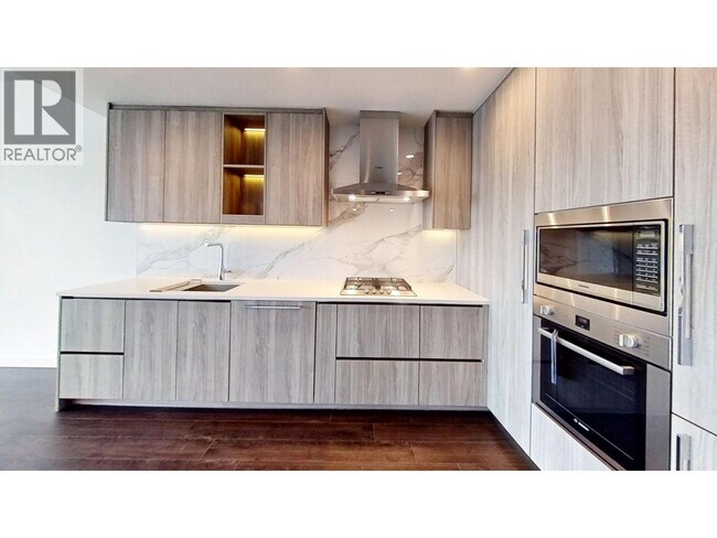 4880 Lougheed Hwy. in Burnaby, BC - Building Photo - Building Photo