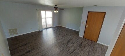 6660 Charlie Grimm Rd, Unit 6660 Charlie Grimm Rd-Windsor in Windsor, WI - Building Photo - Building Photo