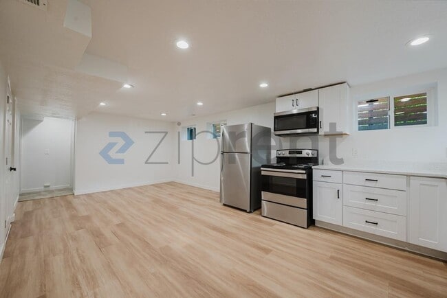 property at 1603 S Major St