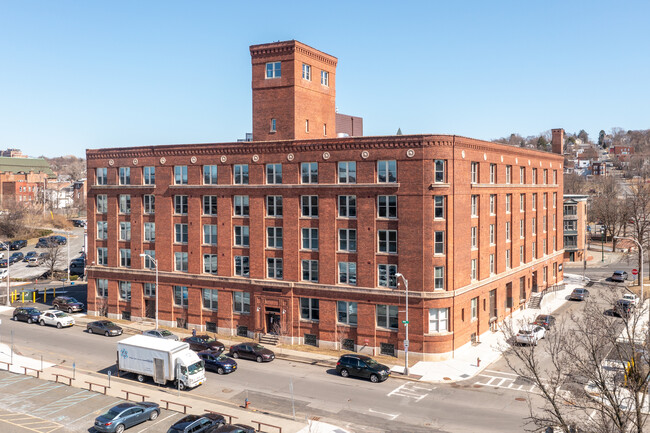 444 River Lofts in Troy, NY - Foto de edificio - Building Photo