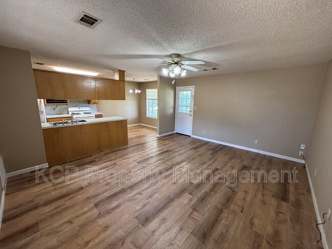 property at 900 S 38th St