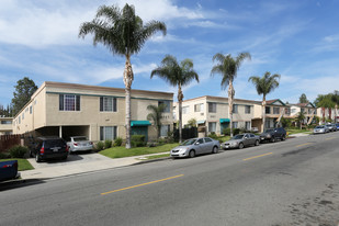 Chatsworth Gardens Apartments