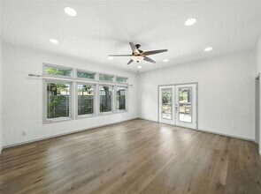 1604 Springdale Rd in Austin, TX - Building Photo - Building Photo