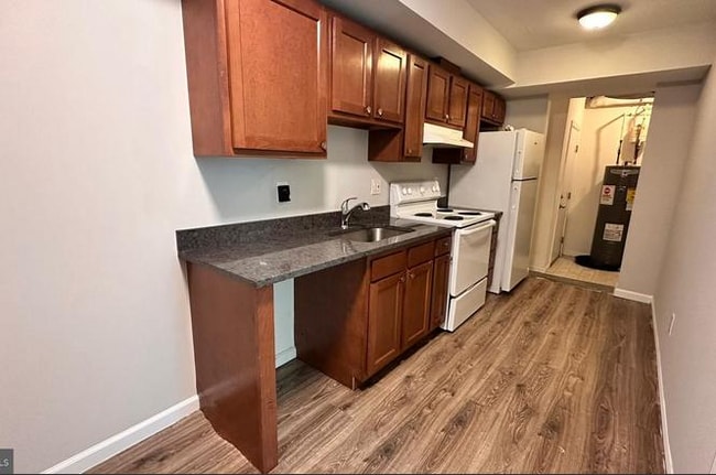 property at 2808 Pomeroy Rd SE