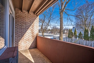 1305 S Congress St in Ypsilanti, MI - Foto de edificio - Building Photo