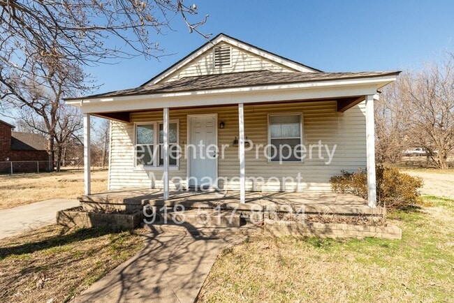715 E Queen Pl in Tulsa, OK - Building Photo - Building Photo