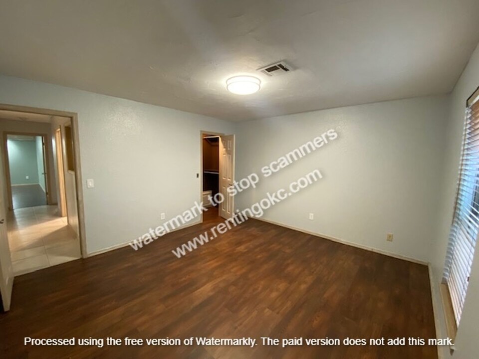 813 N Peniel Ave in Oklahoma City, OK - Foto de edificio