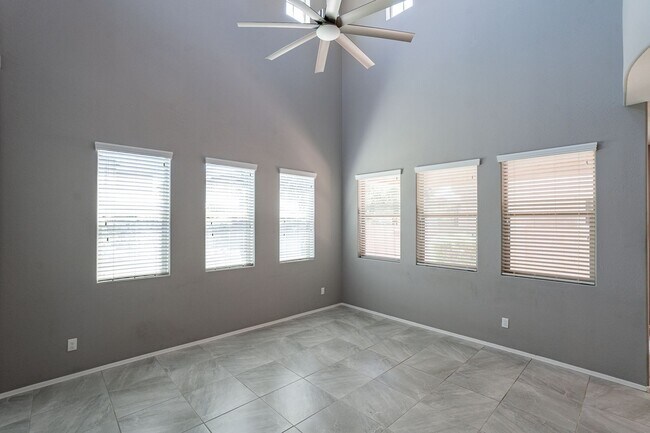 3455 E Indigo St in Gilbert, AZ - Building Photo - Building Photo