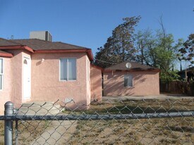 2500 Security in Bakersfield, CA - Building Photo