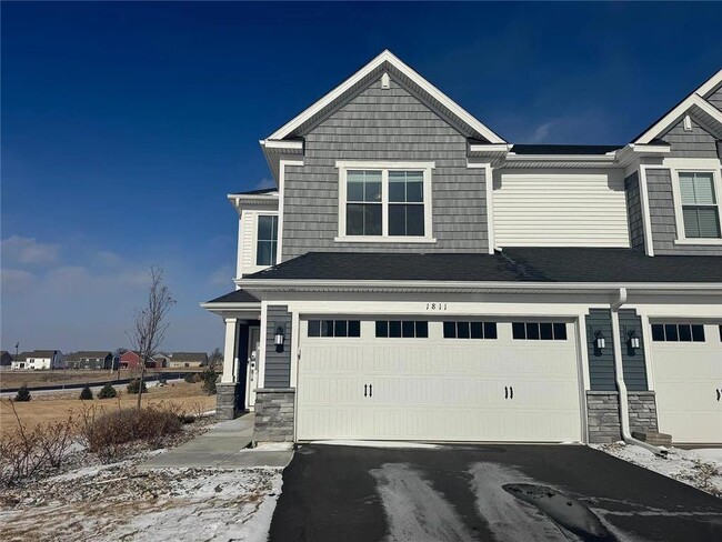 property at 1811 Arbor Ln