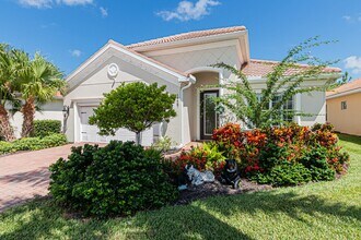 14467 Manchester Dr in Naples, FL - Building Photo - Building Photo