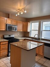 5642 N Bernard St in Chicago, IL - Building Photo - Building Photo