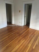 14 Chauncy St, Unit A in Cambridge, MA - Foto de edificio - Building Photo