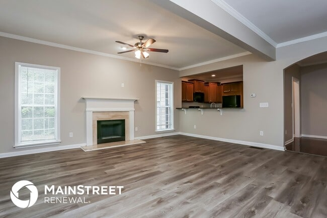 2041 Pryor Rd SW in Atlanta, GA - Foto de edificio - Building Photo