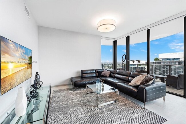 property at 1000 Brickell Plz