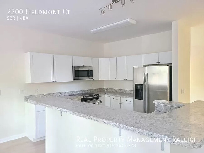 Room in House on Fieldmont Ct in Raleigh, NC - Building Photo - Building Photo