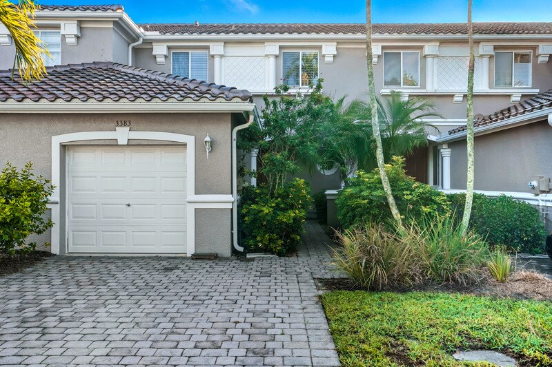 3383 Antica St in Ft. Myers, FL - Building Photo