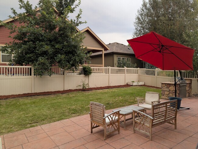 1326 Bluemoon Dr in Longmont, CO - Building Photo - Building Photo