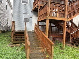 281 4th Ave in Quantico, VA - Building Photo