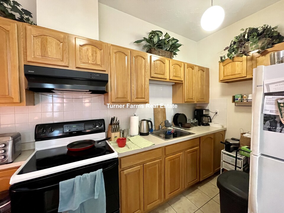 97 Hudson St, Unit 2 in Boston, MA - Building Photo