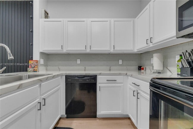 3529 NW 29th Pl